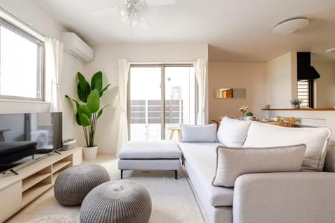 TV and multimedia, Living room, Dining area