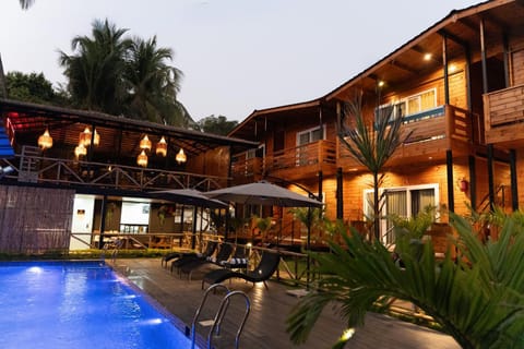 Property building, Pool view, Swimming pool