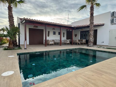 Corona beach Villa in Daimús