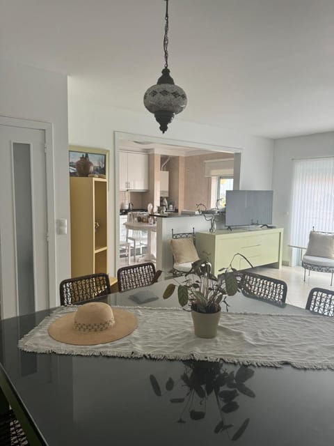 Beautiful duplex with sea view Apartment in Vila Praia de Ancora