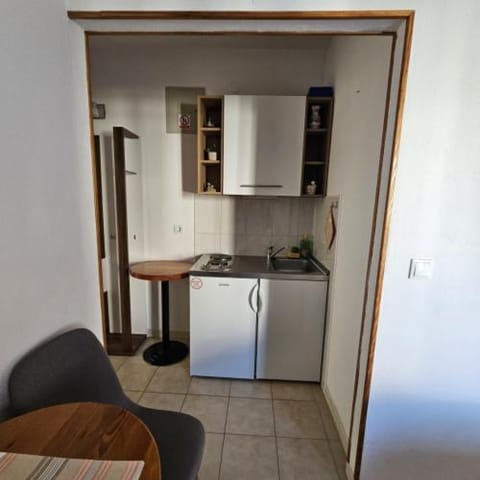 Apartmani Banić Apartman Studio 3 Bed and Breakfast in Split-Dalmatia County