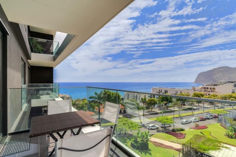Day, Natural landscape, View (from property/room), Balcony/Terrace, Mountain view, Sea view