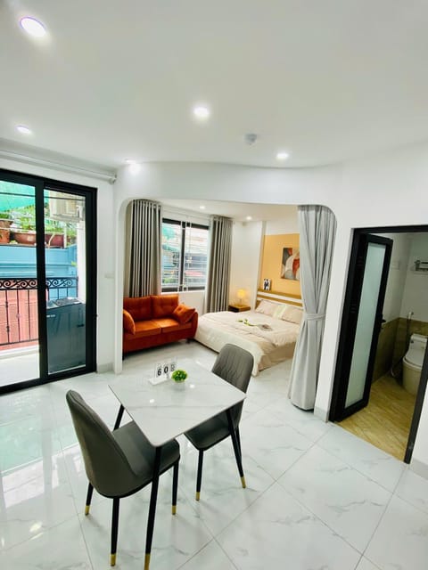 Bed, Living room, Photo of the whole room, Seating area, Bedroom