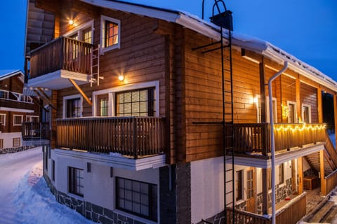 Property building, Winter