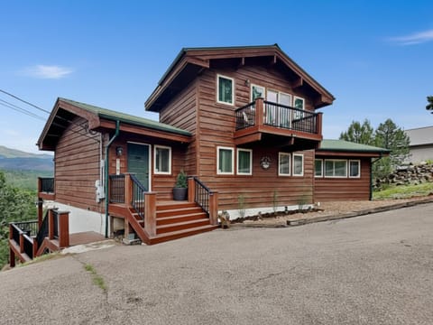 Eagles Nest House in Ruidoso