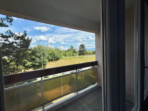 M121 Marquer Grand T4 moderne et chic Apartment in Annemasse