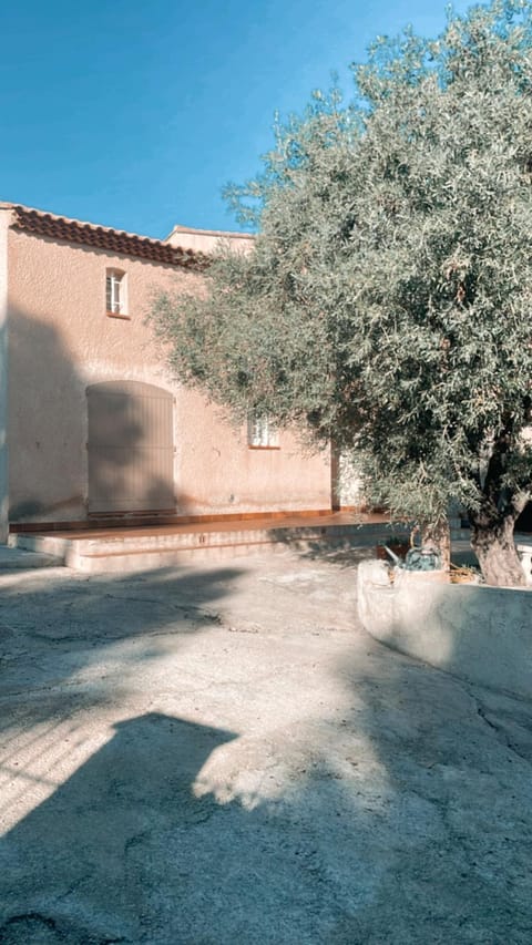 Villa Paul et Victoire Villa in Sanary-sur-Mer