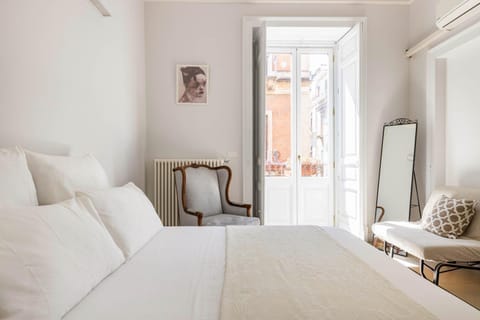Property building, Living room, Bedroom