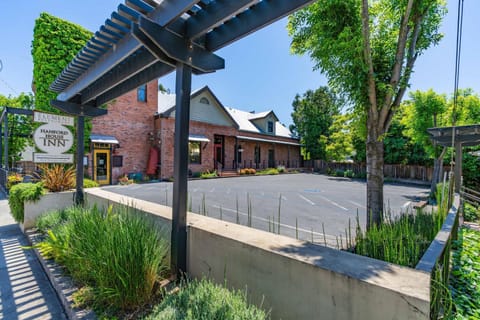 Hanford House Bed and Breakfast in Sutter Creek