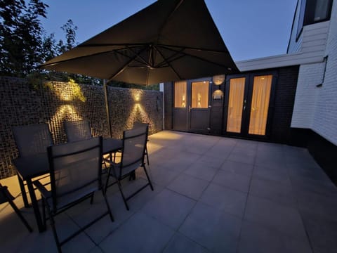 Night, Balcony/Terrace