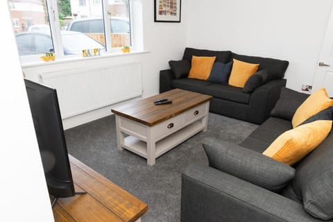 Argyle House Stunning 2 Bed Town Centre Home from Home with Private Parking House in Tamworth
