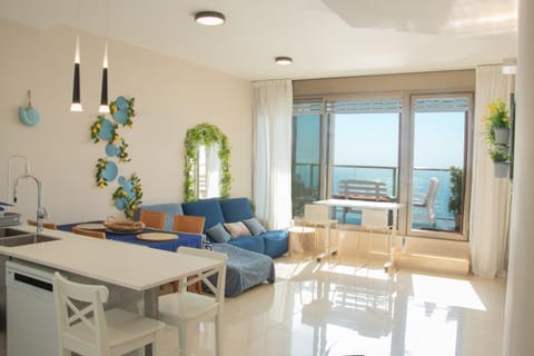 Living room, Dining area, Sea view
