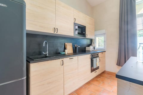 Domaine Plan Des Devens Tendresse House in Bonnieux