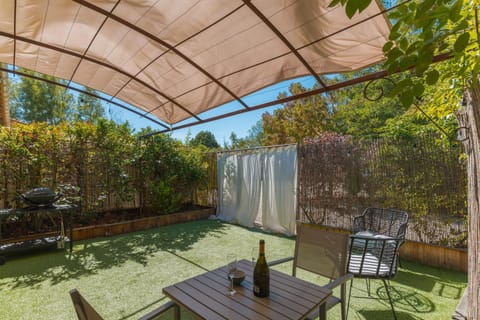 Domaine Plan Des Devens Tendresse House in Bonnieux