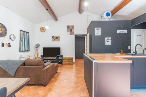 Property building, Living room