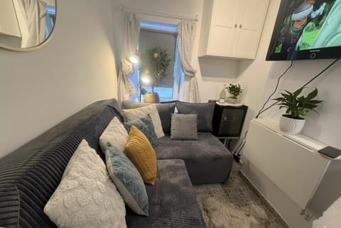 Przytulny pokój z łazienką w centrum Gdyni & Free Parking Apartment in Pomeranian Voivodeship