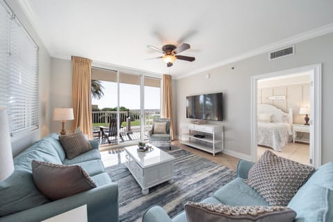 Azure 101 - Luxury Ground Floor Beachfront Apartment in Okaloosa Island
