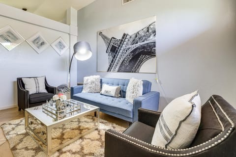 Spacious Family Home with Yard Near Arizona Mills! House in Tempe