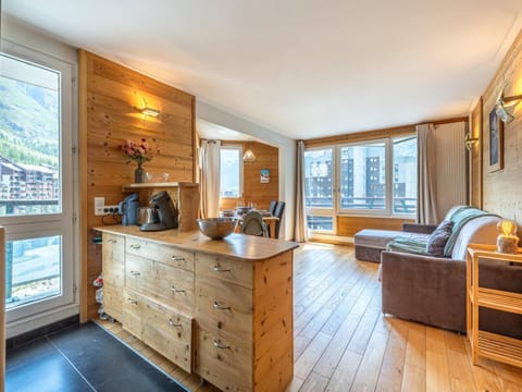 Appartement spacieux au pied des pistes, animaux admis, WiFi inclus - FR-1-694-433 Apartment in Val dIsere