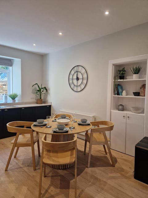 City Residence Free Parking Apartment in Stirling