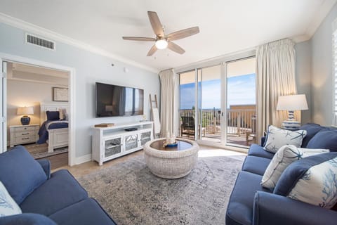 Azure 118 - Beachfront Ground Floor Corner Condo Apartment in Okaloosa Island