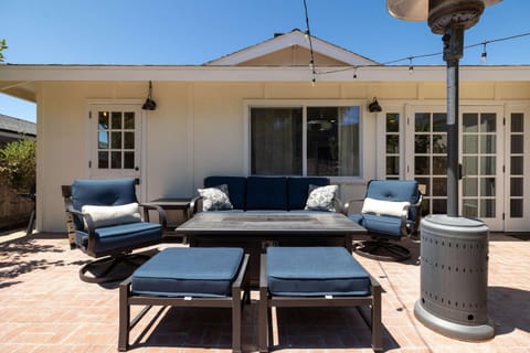 10 min to Beach Central Villa House in La Jolla