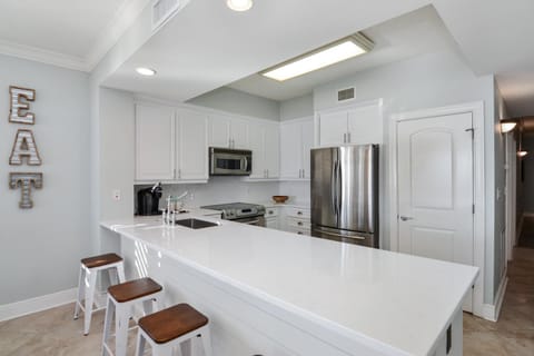 Azure 218 - Massive Beachfront Corner Unit Condo Apartment in Okaloosa Island