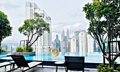 Day, Natural landscape, City view, Swimming pool, Swimming pool