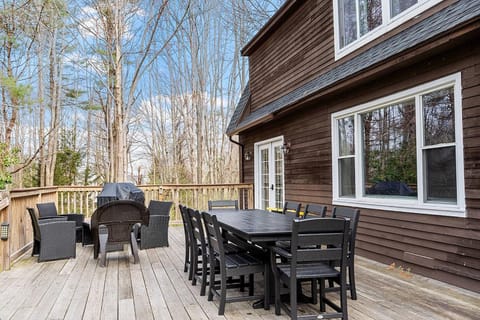 Patio, BBQ facilities, Dining area