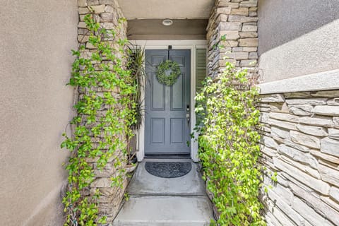 Extended-Stay Suite Near I-15 in Lake Elsinore! Apartment in Lake Elsinore