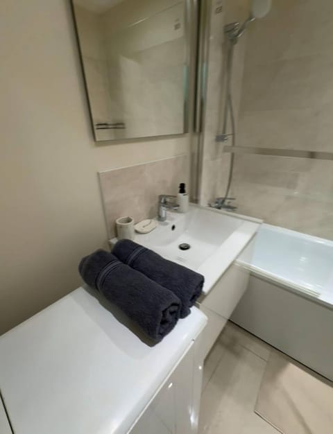 Charmant studio proche de château de Versailles Apartment in Versailles