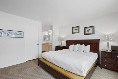 3 Bedroom Kirkwood Condo – Base Camp condo Apartment in Kirkwood