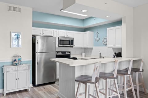 Gulfside 113 at Destin West - Ground Floor - Free Beach Service Apartment in Okaloosa Island