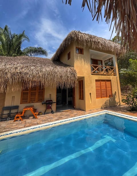 Property building, Swimming pool, Swimming pool