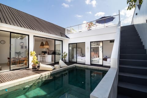 Property building, Day, View (from property/room), Balcony/Terrace, Living room, Seating area, Pool view, Swimming pool