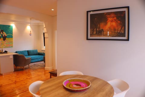 Seating area, Dining area