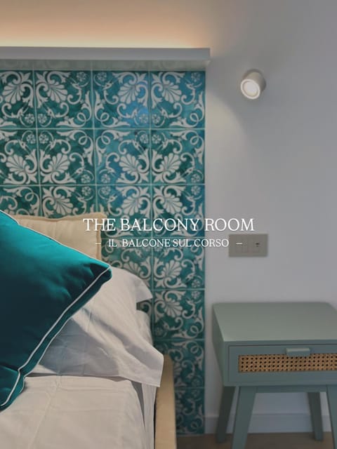 Bed, Decorative detail, Bedroom