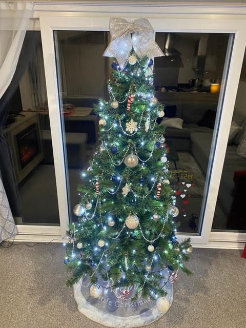 Larch View Campground/ 
RV Resort in Tattershall