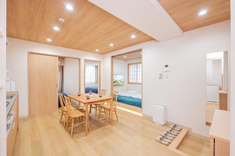 Living room, Dining area