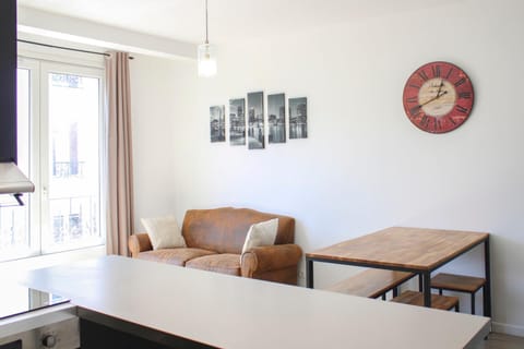 Bright apartment near the Stade de France Apartment in Saint-Denis, France