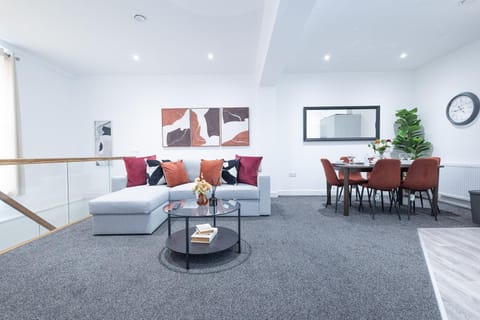 Living room, Dining area