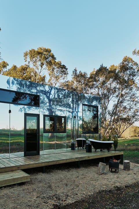 Property building, Spring, Day, Natural landscape, Garden view