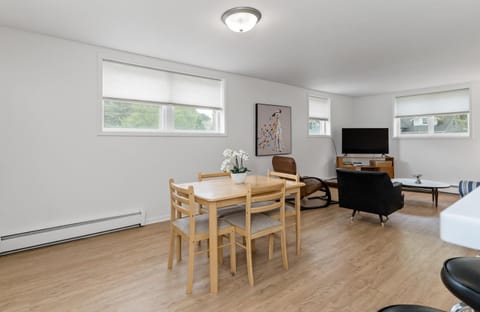 30 Day Rental - Walking Distance to Grand Haven House in Grand Haven