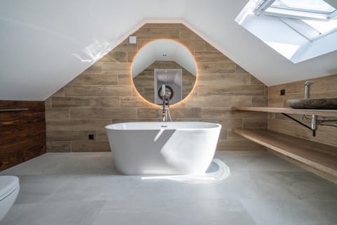 Toilet, Bathroom, Bath