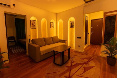 Living room, Seating area