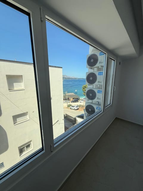 Dashaj Rooms 302 Apartment in Ksamil
