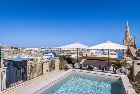 Old Theatre Suites - Capri Apartment in Valletta