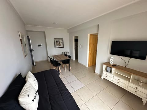 Bed, TV and multimedia, Living room, Dining area