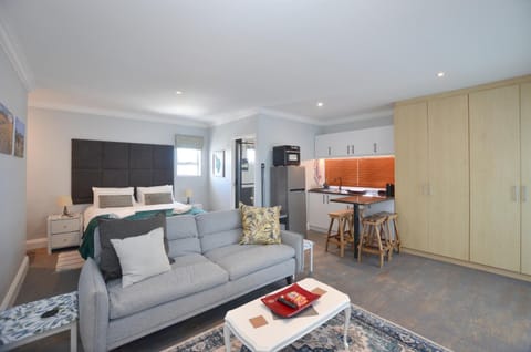 TV and multimedia, Kitchen or kitchenette, Living room, Bedroom, wardrobe