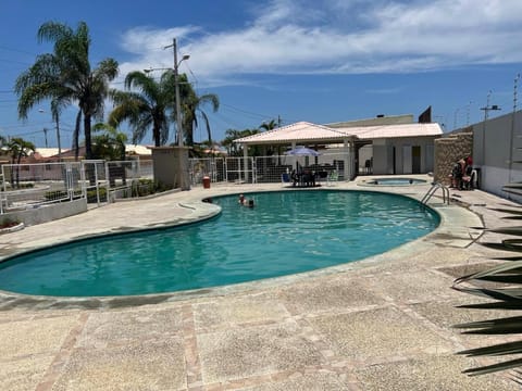 Swimming pool, Swimming pool